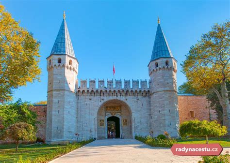 Pałac Topkapi - Niesamowita Oaza Historii i Architektonicznej Piękności!