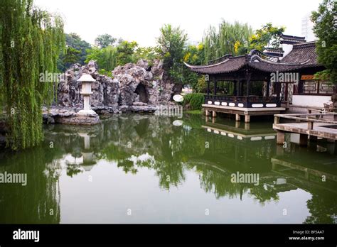  Baohe Park: Oaza Spokoju i Piękna Krajobrazowego w Hefei!