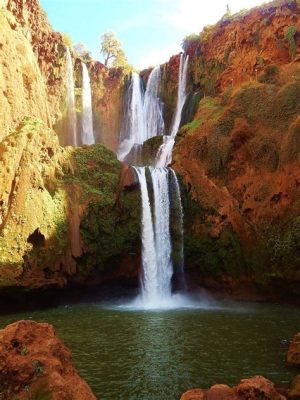 Ekpo Waterfall:  Zaczarująca Oaza w Sercu Nigerii!